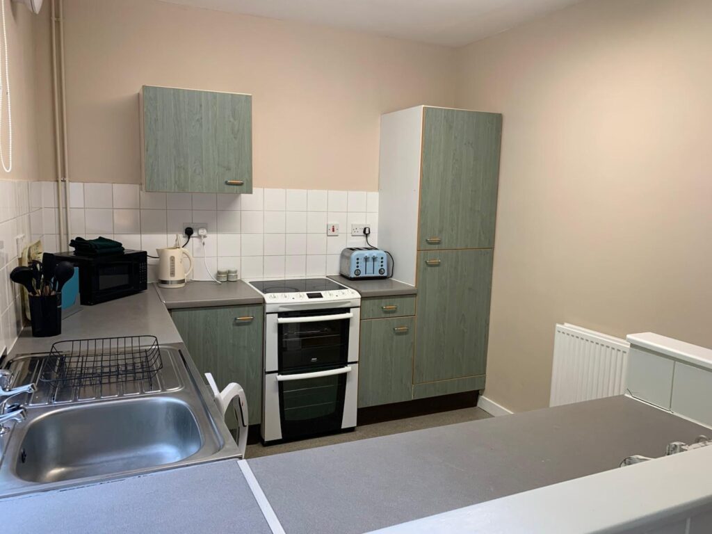 G-Flat-Kitchen-1024x768